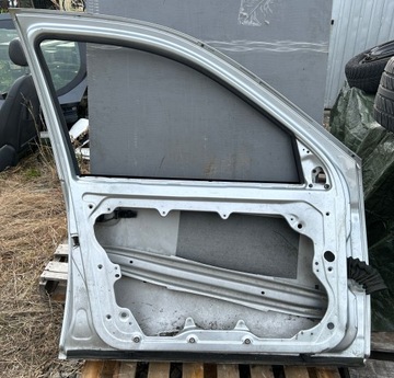 DVEŘE LEVÉ PŘEDNÍ VW GOLF IV BORA