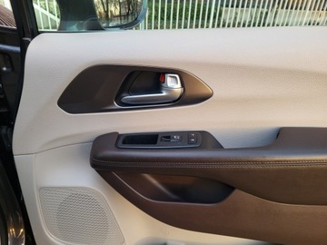 Chrysler Pacifica II 3.6 V6 291KM 2021 chrysler pacifica Touring L, Automat, Dokumentacja 7 Miejsc,2,xKlucz, zdjęcie 37