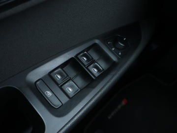 Seat Leon III Hatchback 1.6 TDI CR 105KM 2014 Seat Leon 1.6 TDI, Klima, Klimatronic,ALU, zdjęcie 15