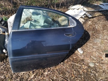 DVEŘE LEVÉ ZADNÍ CHRYSLER 300M LEVÝ
