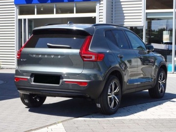 Volvo XC40 2025 VOLVO XC40 B4 Plus Dark Suv 2.0 (211KM) 2025, zdjęcie 2