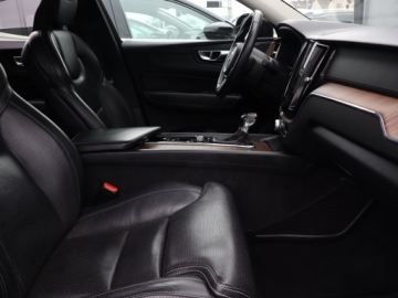 Volvo XC60 II Crossover D4 190KM 2019 Volvo XC60 D4, Salon Polska, Serwis ASO, 187 KM, zdjęcie 8