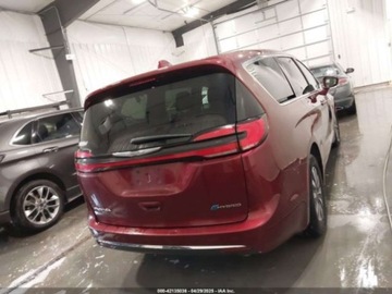 Chrysler Pacifica II 2022 Chrysler Pacifica Hybrid Touring L 2022 3.6l 3.6 Hybryda 260KM, zdjęcie 3