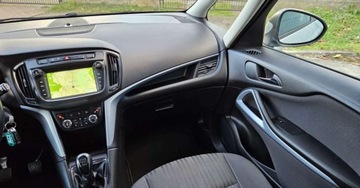 Opel Zafira C Tourer Facelifting 1.4 Turbo 140KM 2017 Opel Zafira 7-osob Navigacja Grzane Fotele i Kierownica Klimatronic 2017, zdjęcie 27