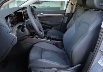 Volkswagen Golf VIII Hatchback Facelifting 1.5 eTSI mHEV 150KM 2025 Volkswagen Golf Climatronic, LED Plus, pakiet zimowy, dostepny od reki, zdjęcie 10