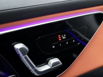 Mercedes GLC C254/X254 SUV 2.0 200d 163KM 2025 Od ręki - 200 d 4MATIC (163KM) Avantgarde | Kamera 360 + DIGITAL LIGHT, zdjęcie 8