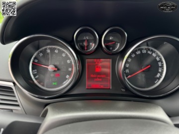 Opel Zafira C Tourer 1.4 Turbo ECOTEC 140KM 2012 Opel Zafira 7 osobowy -Tourer- Szwajcaria - Po przegladzie olejowym Gwara, zdjęcie 39