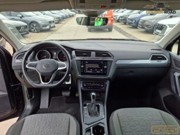 Volkswagen Tiguan II SUV 1.5 TSI EVO 150KM 2020 Volkswagen Tiguan 1,5 tsi 150KM DSG klima navi elektryka alu grz. fot i ki, zdjęcie 10