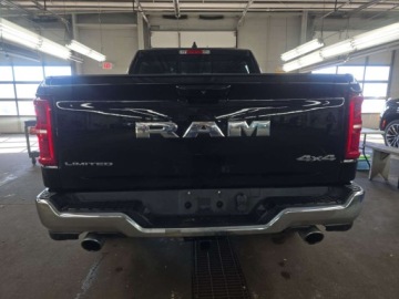  RAM 1500 Limited Crew Cab Short Bed 2025 3.0 Benzyna 395KM, zdjęcie 3