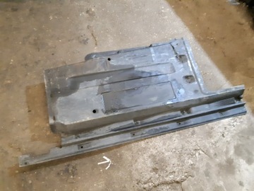 AUDI Q5 8R КРЫШКА ПАНЕЛЬ ПОЛА ШАССИ СПРАВА 8R0825208B