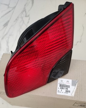 Lampa tylna prawa wewnętrzna PEUGEOT 406 OE 6351H6
