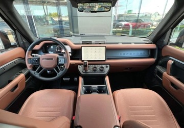 Land Rover Defender IV (L663) 90 5.0P V8 525KM 2025 Land Rover Defender Defender MY25.5 4.4P V8 635 PS AWD Auto 110 OCTA 4.4, zdjęcie 20