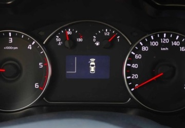 Kia Carens IV Minivan 1.7 VGT CRDI 115KM 2015 Kia Carens Kia Carens 1.7 CRDi L 1.7 Diesel 115KM, zdjęcie 14