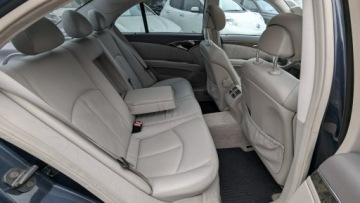 Mercedes Klasa E W211 Sedan W211 2.1 (220 CDI) 150KM 2002 Mercedes E 220 2.2CDi 150PS OPŁACONY Skóry, zdjęcie 16