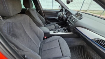 BMW Seria 1 F20-F21 Hatchback 5d 118i 170KM 2012 BMW Seria 1 Rudy niemiec z eM Pakietem 1.6 Benzyna 170KM, zdjęcie 13