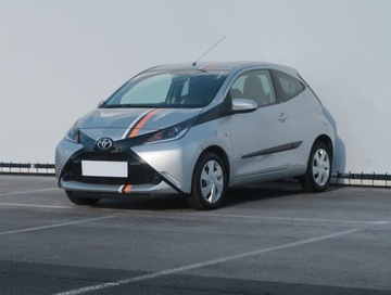 Toyota Aygo II Hatchback 5d 1.0 VVT-i 69KM 2015 Toyota Aygo 1.0 VVT-i, Salon Polska, Serwis ASO, zdjęcie 1