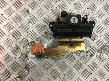 ЗАМОК КРЫШКИ БАГАЖНИКА SKODA OCTAVIA 109827565E