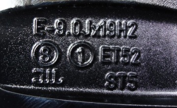 4× DISK HLINÍK AUDI OE 8S0601025T 9.0" X 19" 5X112 ET 52