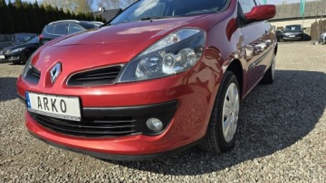 Renault Clio III Hatchback 5d 1.6 i 16V 88KM 2005 Renault Clio Benzyna 1.6, zdjęcie 17