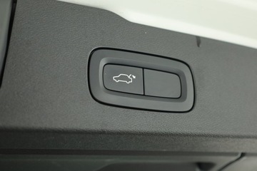 Volvo V60 II  Kombi 2.0 D4 190KM 2019 Volvo V60 Cross Country D4 2.0 AWD, Salon Polska, zdjęcie 12