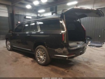 Cadillac Escalade III 2024 Cadillac Escalade Esv Premium Luxury 2024 6.2l 6.2 Benzyna 420KM, zdjęcie 3