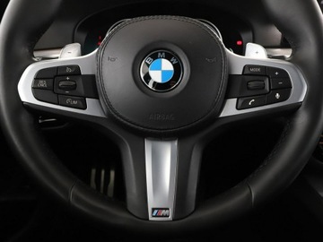 BMW Seria 5 G30-G31 Touring 520d 190KM 2018 BMW 520 FV23 520d Automat xDrive M Sport Nawigacja, zdjęcie 20