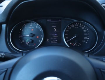 Nissan Qashqai II Crossover Facelifting 1.2 DiG-T 115KM 2018 Nissan Qashqai 1.2 DIG-T, Salon Polska, zdjęcie 10