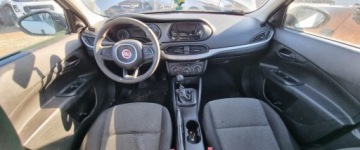 Fiat Tipo II Sedan 1.4 95KM 2018 Fiat Tipo 2018r, SALON POLSKA. 1.4 LPG. Delikatnie uszkodzony lewy tyl. Je, zdjęcie 6