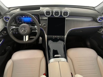 Mercedes GLC C254/X254 Coupe 2.0 200 204KM 2025 GLC Coupe 200 4-Matic AMG Line 2.0 (moc 204 KM) 2025, zdjęcie 5