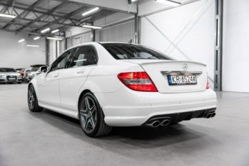 Mercedes Klasa C W204 Limuzyna AMG 63 AMG 457KM 2009 Mercedes C 63 AMG Stan Idealny. Bezwypadkowy. ASO., zdjęcie 9