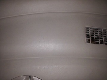 AUDI A2 8Z KONZOLA