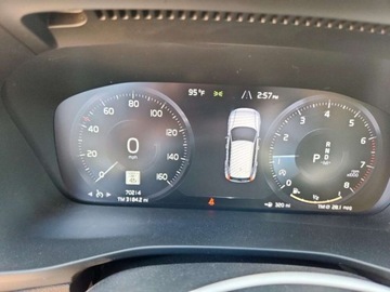 Volvo XC40 2020 Volvo XC 40 T4 Momentum 2020 2.0l 2.0 Benzyna 187KM, zdjęcie 9