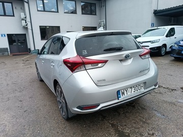 Toyota Auris II Hatchback 5d Facelifting 1.8 Hybrid 136KM 2015 Toyota Auris II (2012-) Hybrid 135 Comfort Style, zdjęcie 5