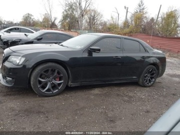 Chrysler 300C II 2019 Chrysler 300s 2019r., 5.7, od ubezpieczalni 5.7 Benzyna 363KM, zdjęcie 3