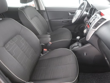 Kia Venga Mikrovan 1.6 DOHC CVVT 125KM 2013 Kia Venga 1.6 CVVT, Salon Polska, Serwis ASO, zdjęcie 8