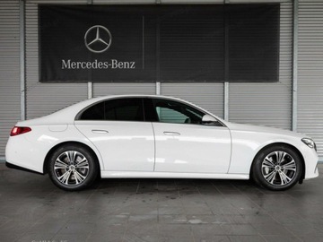 Mercedes Klasa E W214 Sedan 2.0 220d 197KM 2025 E Klasa 220 d Avantgarde 2.0 (197KM) 2025, zdjęcie 2