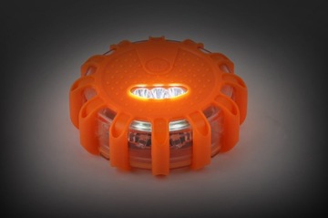 Автомобильный аварийный фонарь с функцией фонаря 3хААА