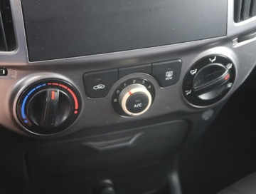 Hyundai i20 I Hatchback 5d Facelifting 1.2 DOHC 85KM 2013 Hyundai i20 1.2, Klima, zdjęcie 11