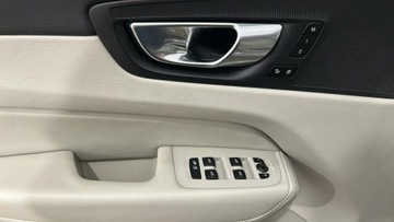 Volvo XC60 II 2022 Volvo XC 60 B5 AWD diesel Plus Dark, zdjęcie 12