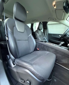 Volvo XC60 II Crossover D4 190KM 2020 Volvo XC 60 Volvo XC 60 D4 Geartronic Momentum Pro 2.0 Diesel 190KM, zdjęcie 18