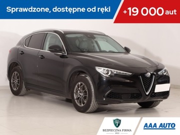 Alfa Romeo Stelvio SUV 2.0 Turbo 200KM 2017 Alfa Romeo Stelvio 2.0 Turbo Q4, Salon Polska
