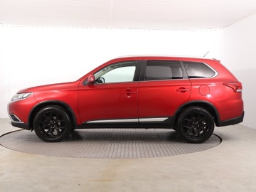 Mitsubishi Outlander III SUV Facelifting 2015 2.0 MIVEC 150KM 2016 Mitsubishi Outlander 2.0, Salon Polska, 4X4, zdjęcie 2