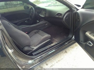 Dodge Challenger III 2017 Dodge Challenger 2017 Dodge Challenger RT Coupe 5.7 Benzyna 372KM, zdjęcie 4