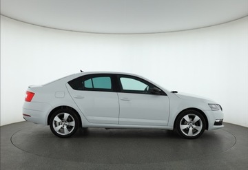 Skoda Octavia III Liftback Facelifting 1.6 TDI 115KM 2019 Skoda Octavia 1.6 TDI, Salon Polska, zdjęcie 5