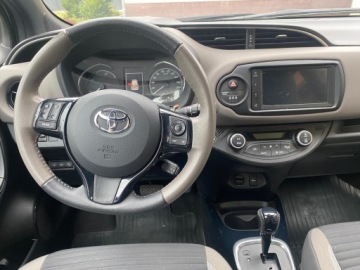 Toyota Yaris IV Hatchback 1.5 Hybrid Dynamic Force 116KM 2020 Toyota Yaris 1.5 benzyna HYBRYDA 116KM 2020r, zdjęcie 7