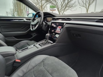 Volkswagen Arteon Fastback Facelifting 2.0 TDI 200KM 2022 Volkswagen Arteon Shooting Brake 2.0 TDI R-Line DS, zdjęcie 9