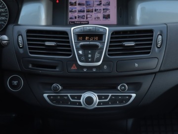 Renault Laguna III Hatchback Phase II 2.0 dCi 130KM 2013 Renault Laguna 2.0 DCi, Navi, Klima, Klimatronic, zdjęcie 11