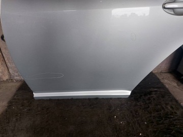 DVEŘE KOMPLETNÍ LEVÝ ZADNÍ AVENSIS T25 1C0 LIFTBACK