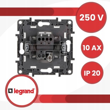 Одиночный разъем Black Legrand Niloe Step