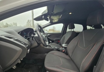 Ford Focus III Sedan Facelifting 1.5 EcoBoost 150KM 2017 Ford Focus 1.5 Benzyna 150 KM, ST-LINE, Niski przebieg,Polecam 1.5 Benzyna, zdjęcie 6